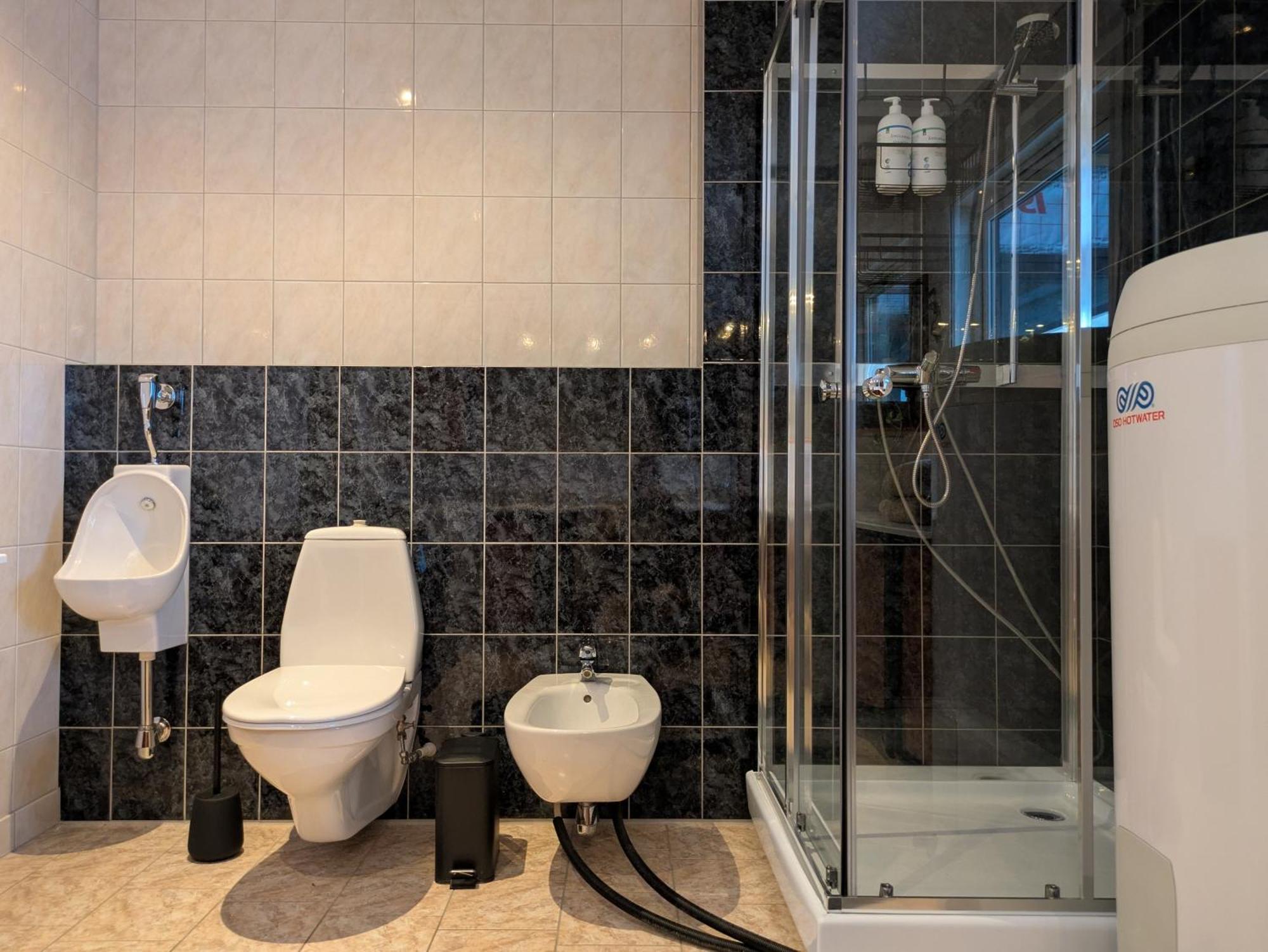 Hus Med Egen Strandlinje Tromsø Zimmer foto